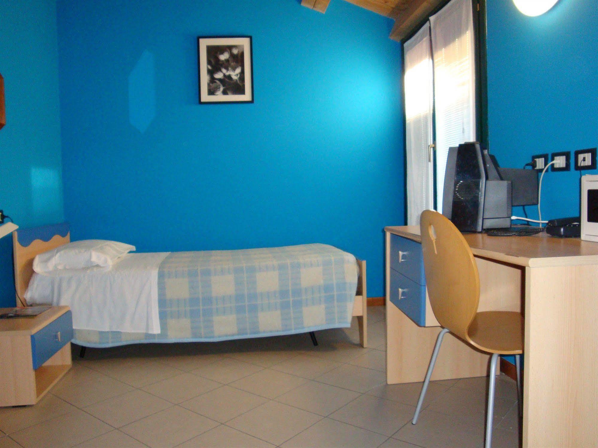 Central Hostel Bg Bergamo Dış mekan fotoğraf